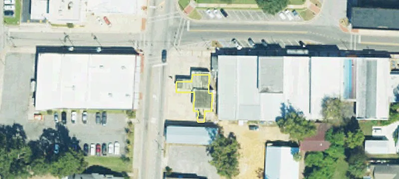 101 Main St