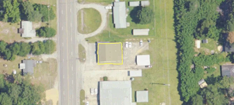 2588 Main St