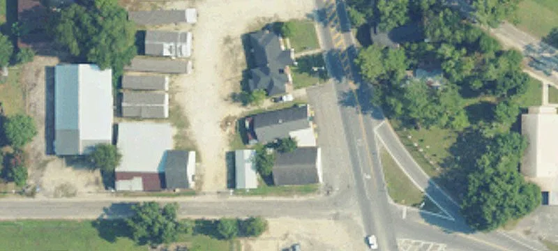 906 Forrest Ave