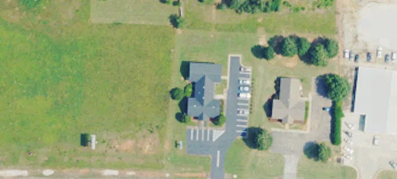 1013 Hwy 72nd E