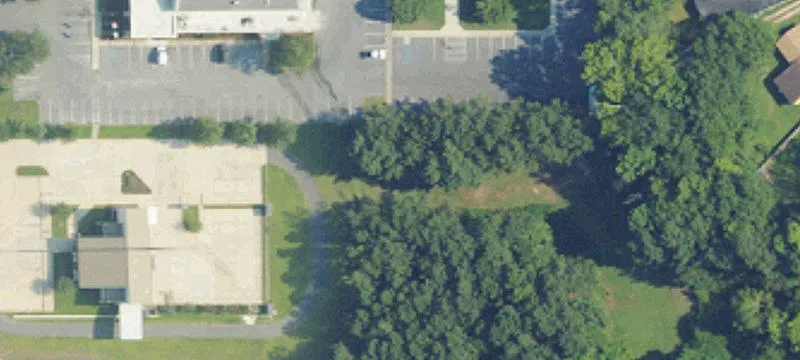 Douglas Ave
