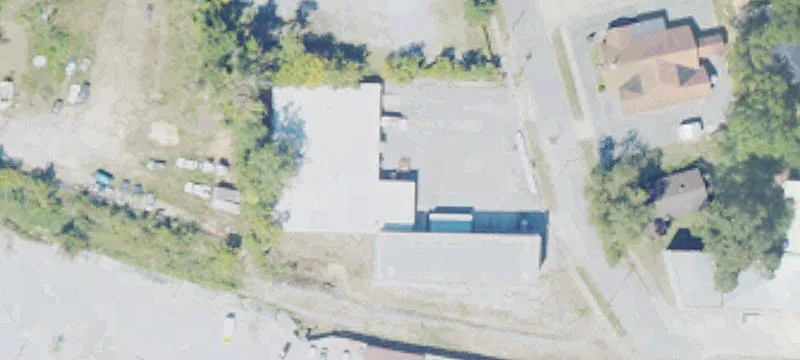 306 Henry St