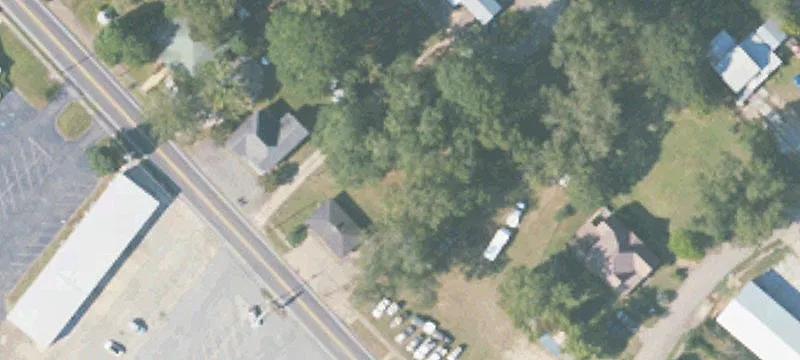 1122 Main St