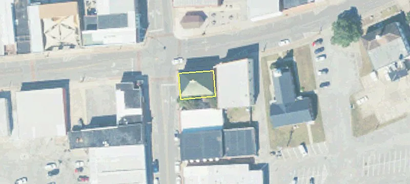 102 Ctr Ave