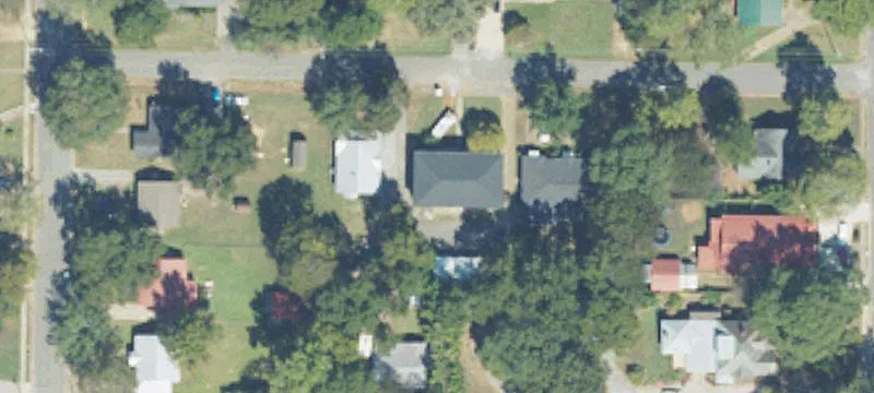 208 Mdw St