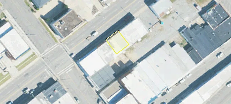 303 2nd E Ave