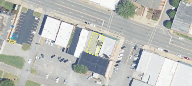 121 Main St