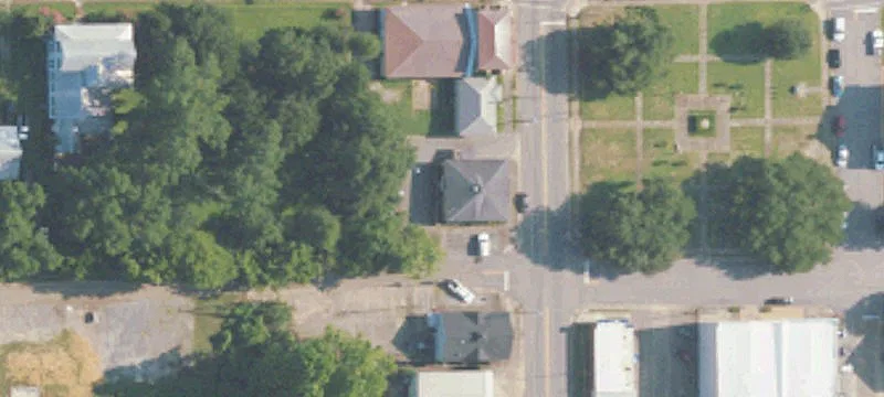 10 Commerce St