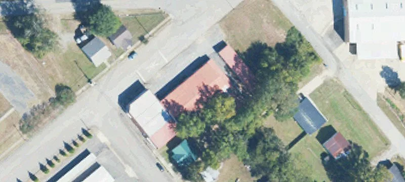 208 4th SW St