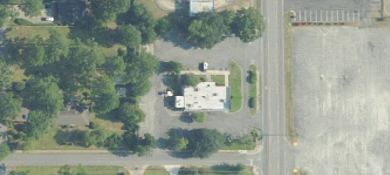 1701 Douglas Ave