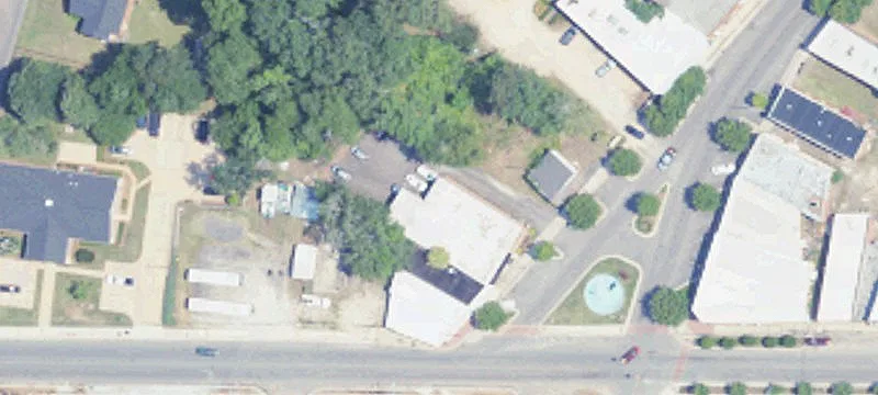105 Lanier Ave