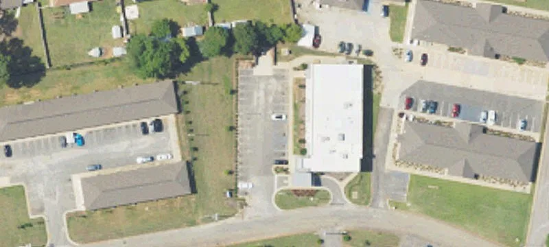 606 Botts Ave