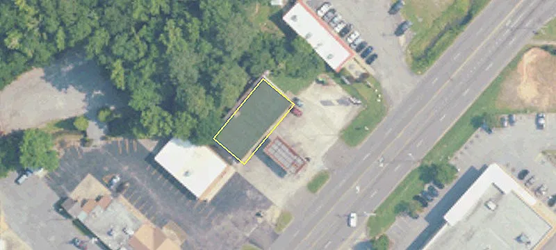 1590 Hwy 22nd E