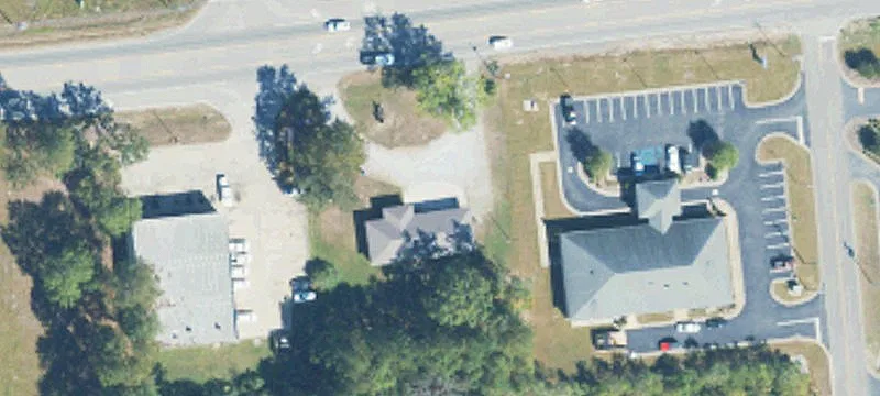 725 Gilbert Fry SE Rd