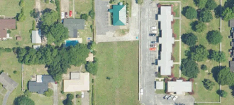 706 Laurel St