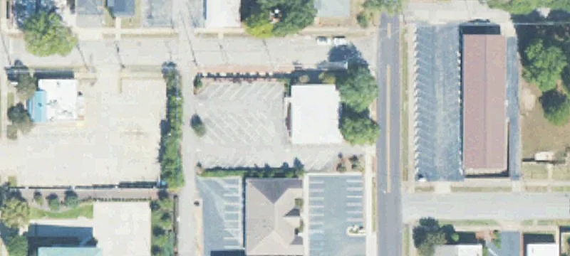 630 Leighton Ave