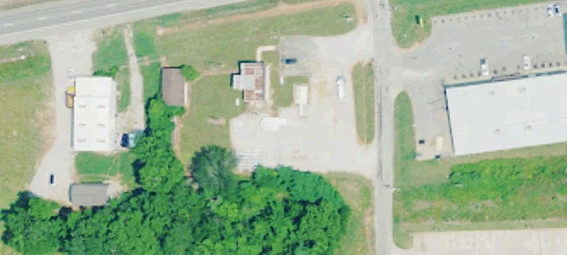 605 Hwy 72nd W