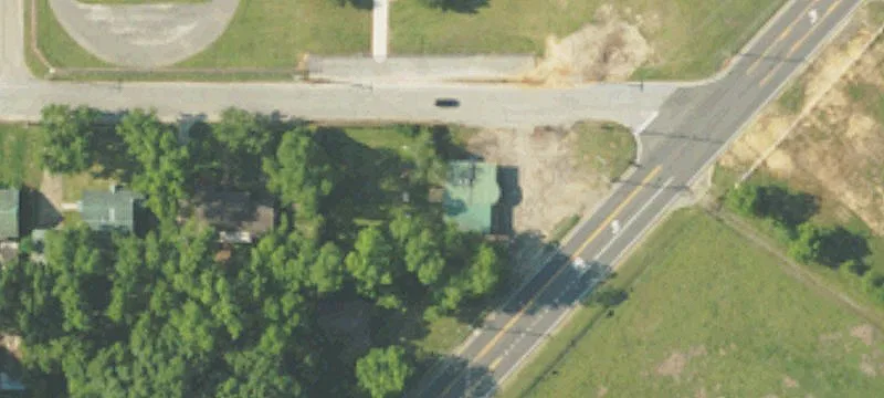 606 Main St