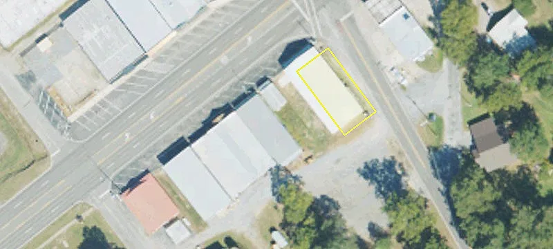 985 Main St