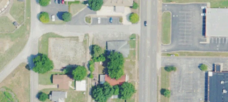 800 Montgomery Ave