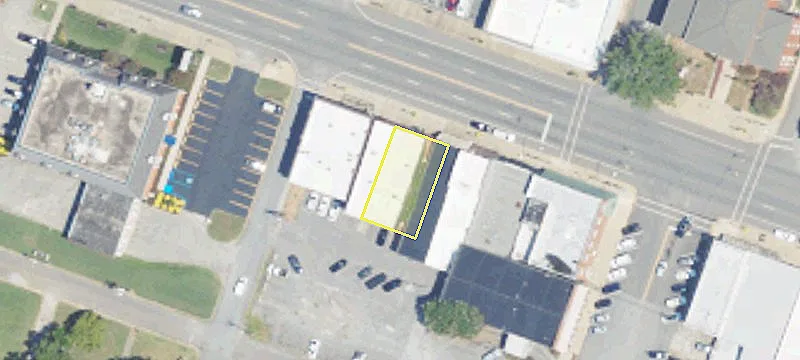 163 Main St