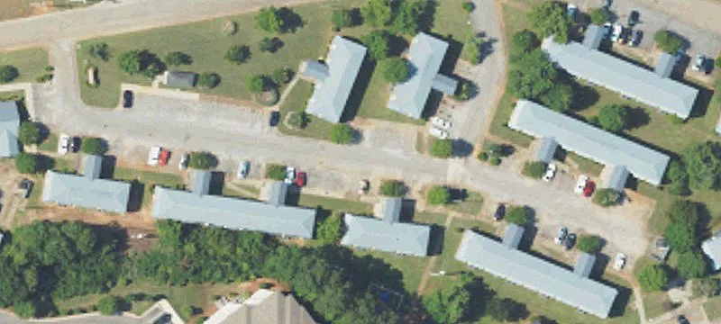 600 Botts Ave