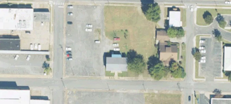 305 Laurel St