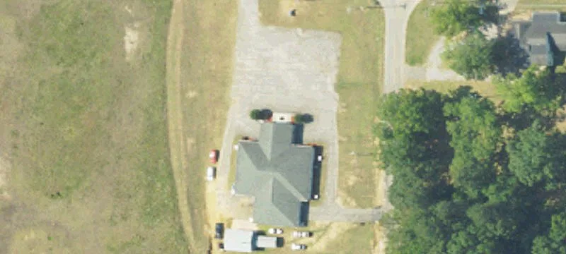 2011 Hickman Ave