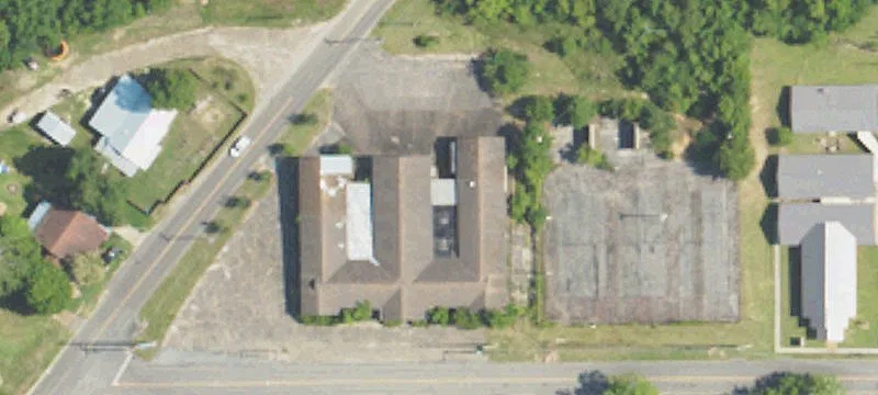 1032 Douglas Ave