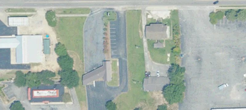 104 Lindberg Ave