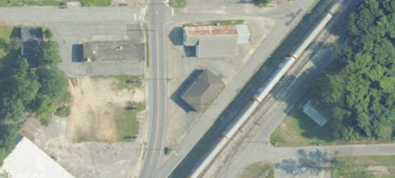 336 Douglas Ave