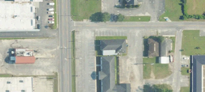 Douglas Ave