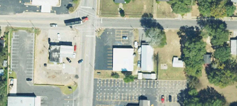 301 Main St