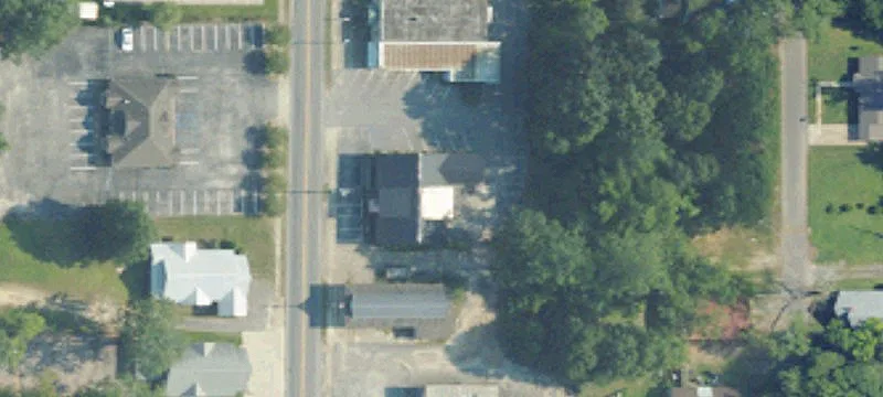 716 Douglas Ave