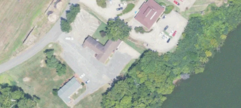 815 Riverbend Dr