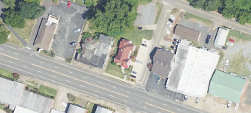 300 Main St