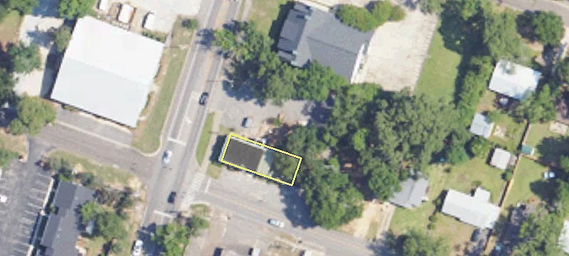 800 Section St