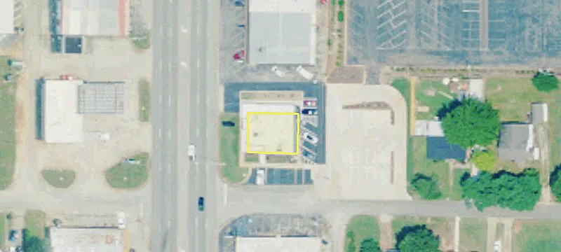 915 Woodward Ave