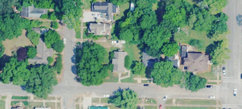 208 3rd St