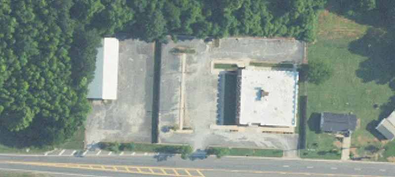 560 Elm St
