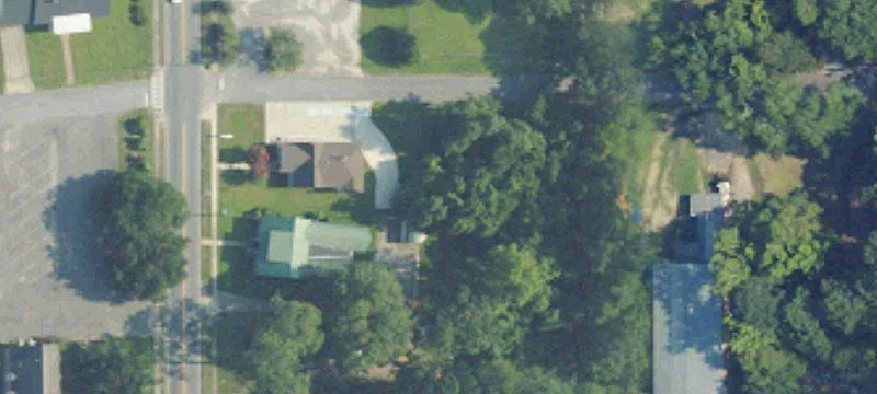 610 Douglas Ave