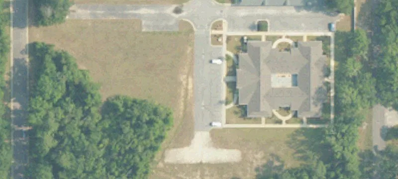 2100 Vicksburg Ln