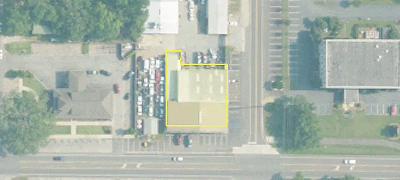 225 Laurel Ave