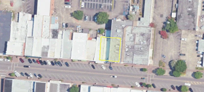 138 Main St