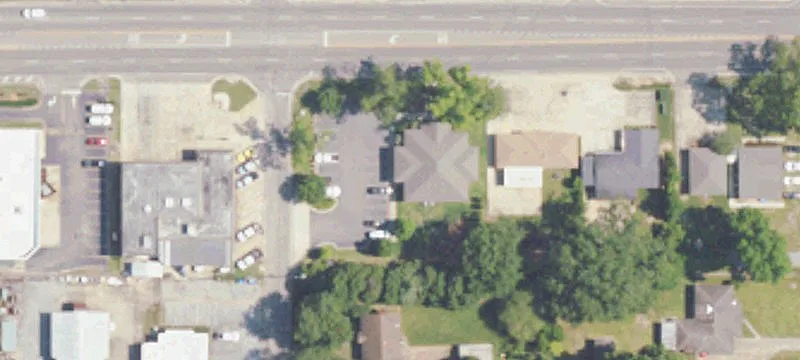 960 Main St