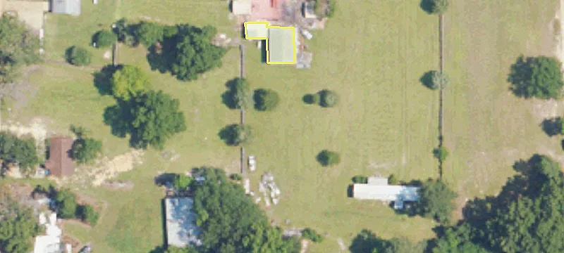 807 County Rd 1st S