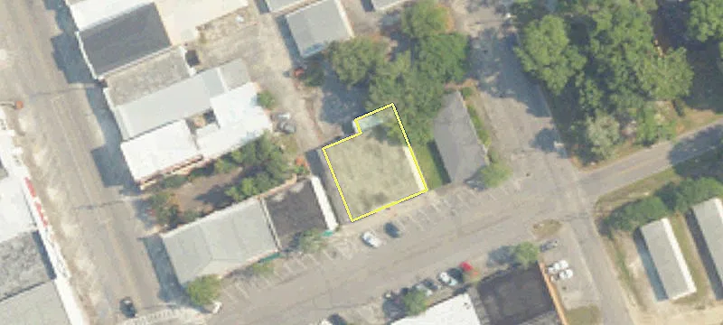 215 1st St