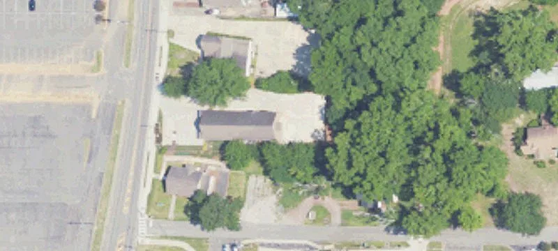 907 Main St