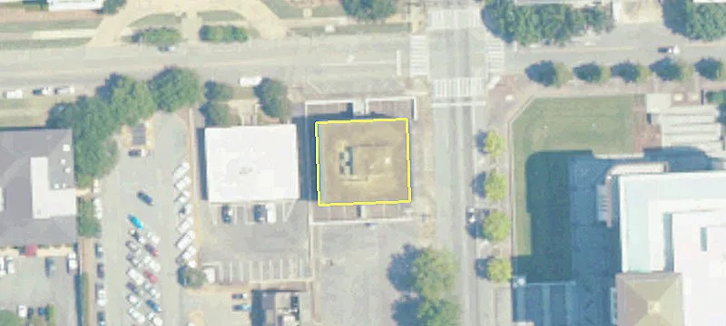 660 Adams Ave