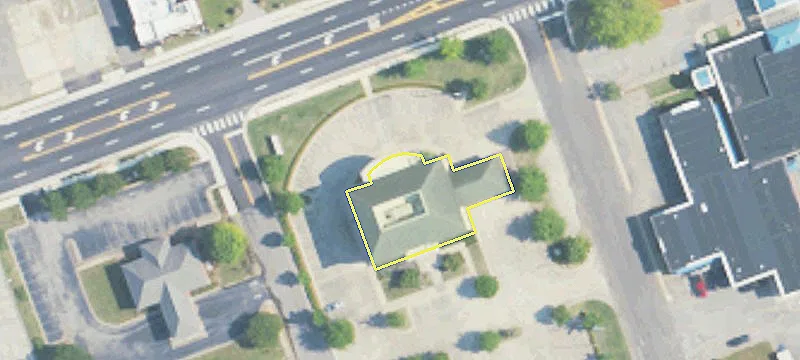 137 Main St